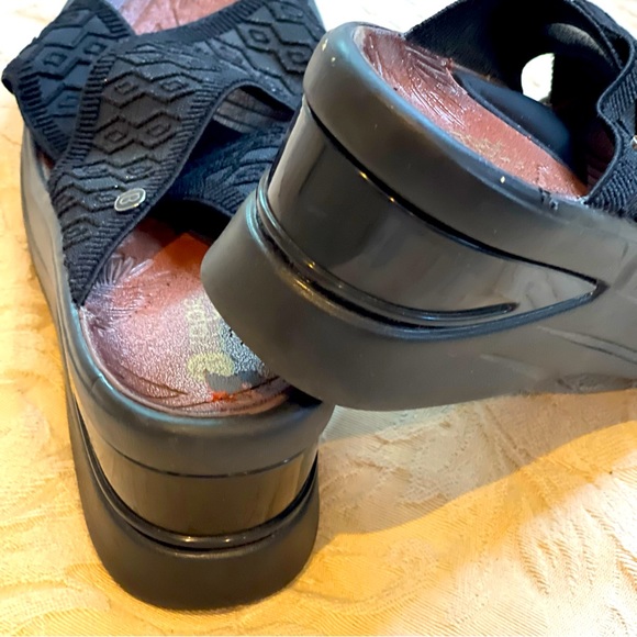 Bzees Vista Black Slide Sandal Comfort Slip On Wedge Heel Women’s Size 9M - Picture 4 of 9